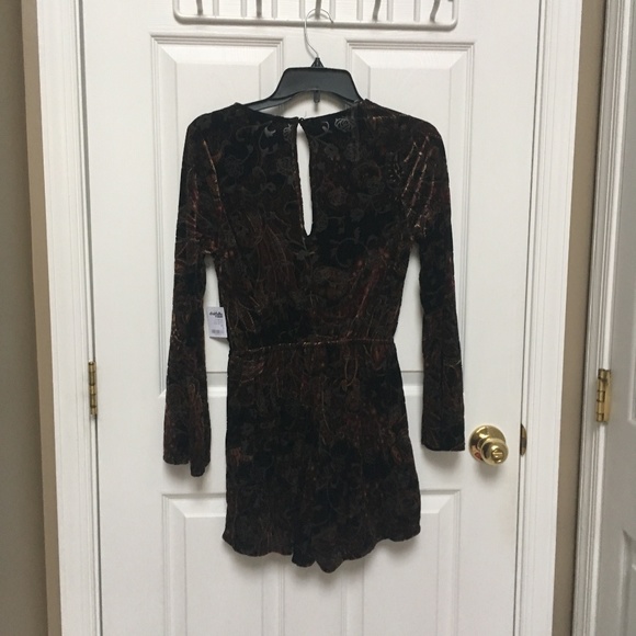 nwt charlotte russe womens s velour romper bell sl - Picture 2 of 5
